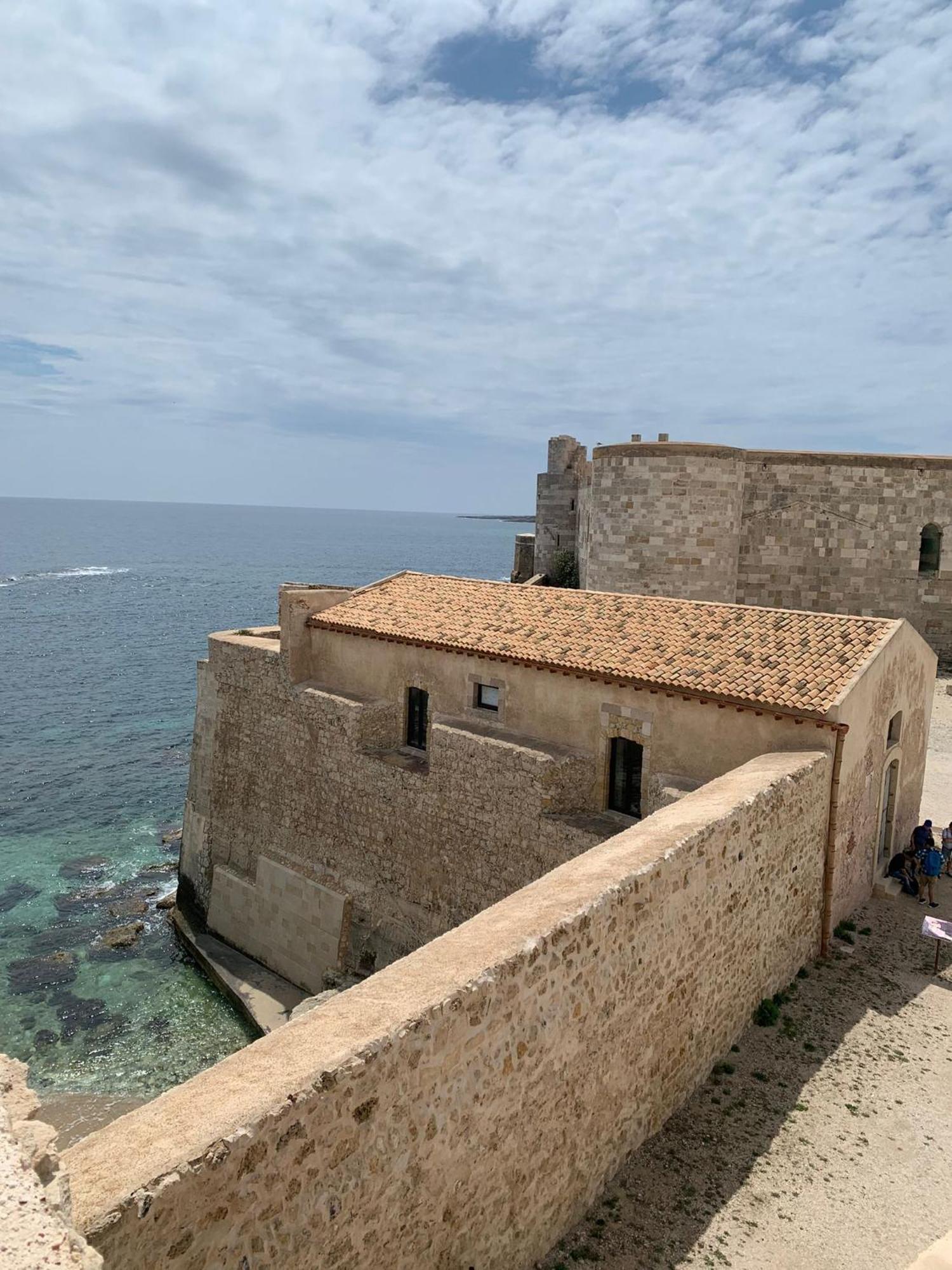 Diego'S House Aci Castello Exterior photo